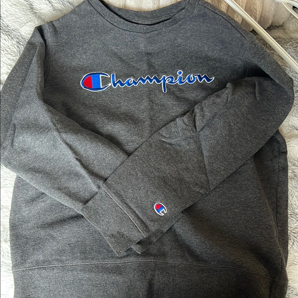 Champion Gray Crewneck Sweater with Ribbed Cuffs